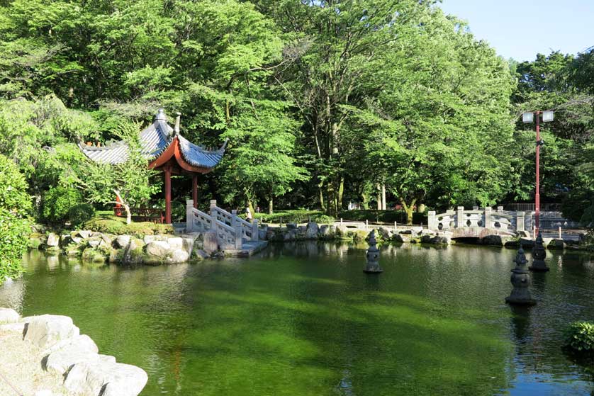 Find peace and tranquility in an authentic Chinese garden in Gifu city.