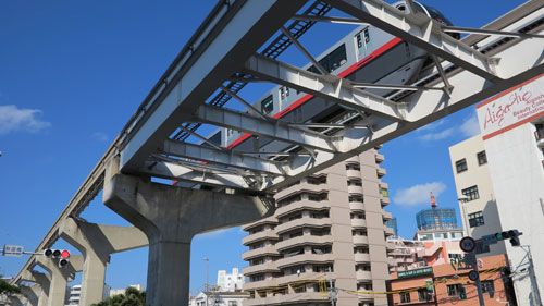 The monorail system, The line runs 17 km through 19 stations from Naha Airport.