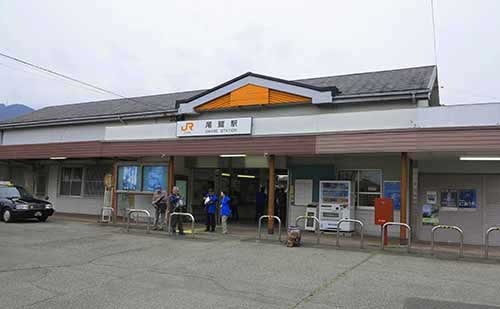 The main building of Owase Station in Mie.